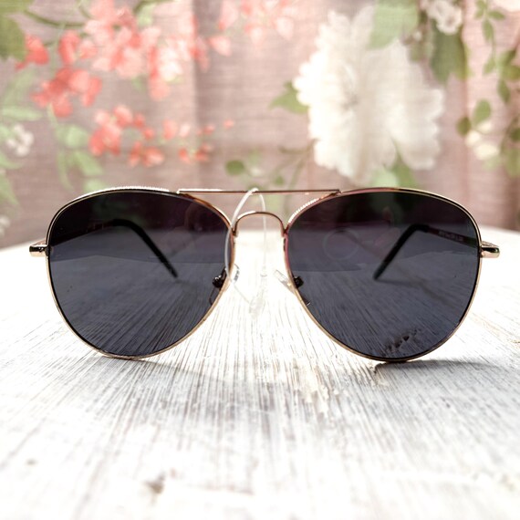 Vintage Double Bridge Aviator Sunglasses: Silver Metal Frame  display picture 3