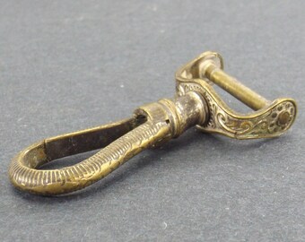 vintage embossed brass metal clip on hook lobster clasp with ring vintage