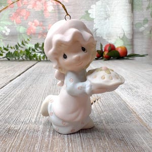 Bisque porcelain precious moments ornament dropping over for Christmas little girl holding pie retired e-2376 original box holiday decor