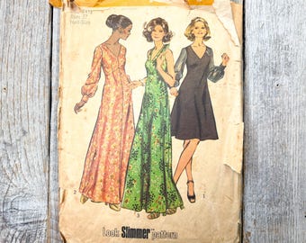 simplicity sewing pattern 5432 women/miss plus size 14.5 bust size 37 halter-dress long-dress knee-length dress shaped bodice v-neck
