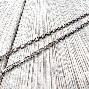 Stainless Steel Eyeglass Chain | Earbuds Loop Chain | Necklace for Glasses | Sunglasses Holder (27in) Box Link