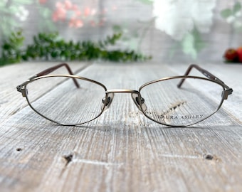 Vintage Bronze Oval Eyeglasses Frames - Unisex Deadstock Eyewear