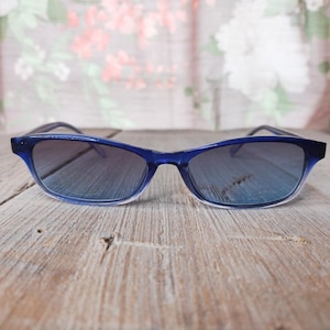 colored blue lenses sunglass dark/blue frames cat-eye slim sunglasses vintage deadstock nos eyewear unisex/men/women fashion accessories 90s