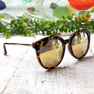 Oversized Ct-Eye Sunglasses: Brown Tortoise-Shell with Light Gold and Yellow Revo Mirror Lenses