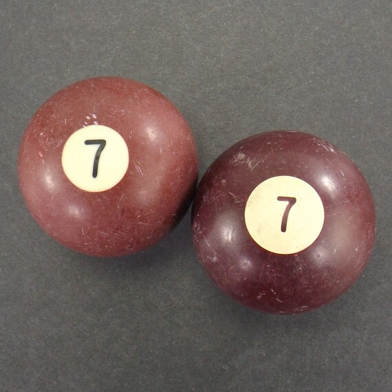 red pool ball colors