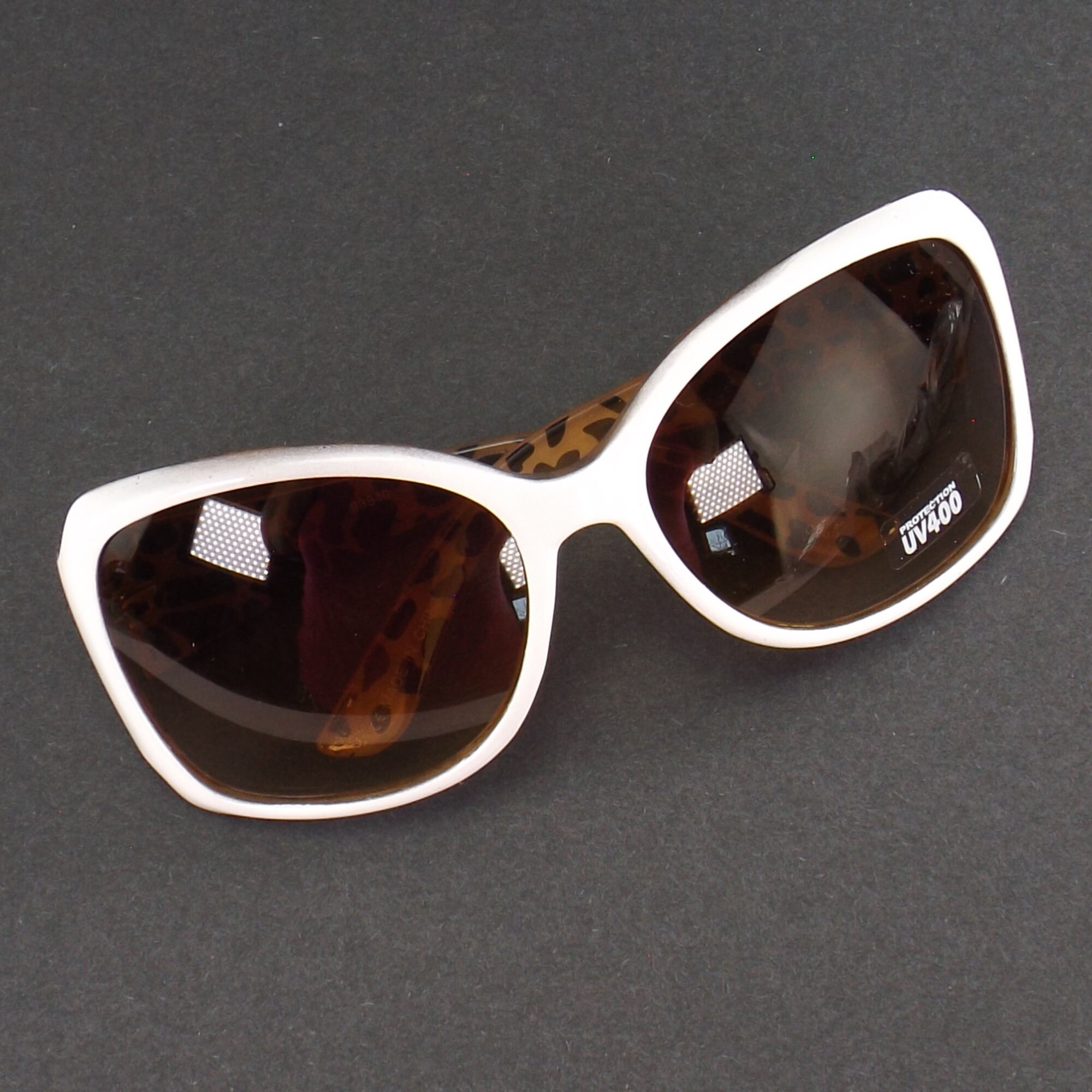 oversized leopard print sunglasses