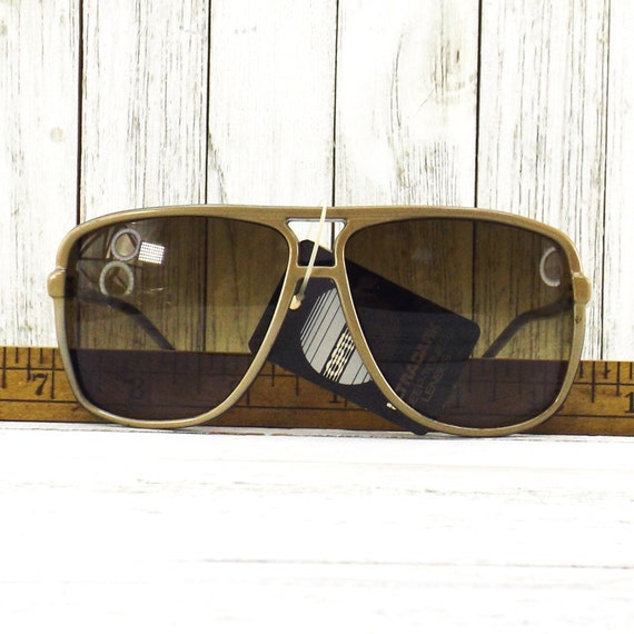 vintage NOS sunglasses | gold sunglasses | square… - image 6