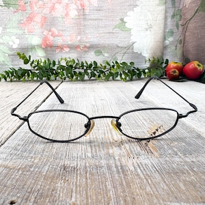 eyeglass frames only matte black small oval metal eyeglasses unisex/men/women 90s style fashion accessories vintage/nos/deadstock glasses