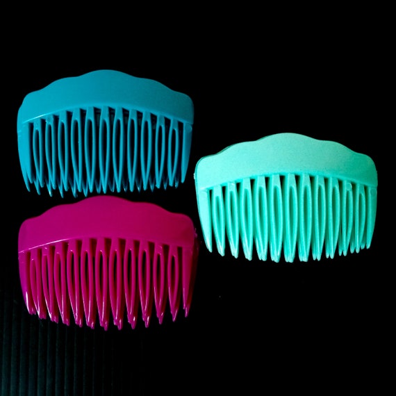 bright multicolor side hair combs made in hong ko… - image 1