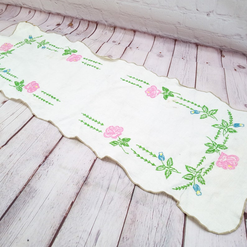 vintage embroidered floral table runner, rectangle scarf linen, pink roses image 3