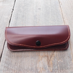 custodia per occhiali in pelle marrone rossastro scuro porta occhiali accessori per occhiali accessorio per occhiali metà secolo moderno unisex/uomo/donna nuovo nos