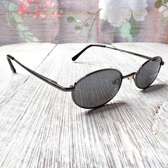 Vintage Metal Frame Sunglasses: Copper Unisex UV … - image 9