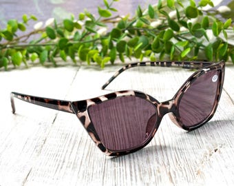 Gafas de sol de lectura con forma de ojo de gato puntiagudas, 54[]18-136: carey negro con lentes oscuras