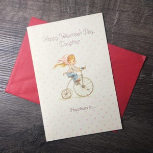 Tochter Valentinstag Glückwunschkarte Happy Valentine's Day Glück / glücklich / süß / Liebe / süßes kleines Mädchen auf dem Fahrrad Vintage Set