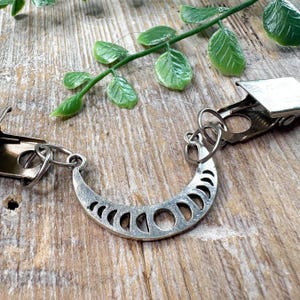 cinch clip clasp for shirts/dresses/sweaters silver-tone moon phases astrology/witch women&#39;s fashion accessories accessory