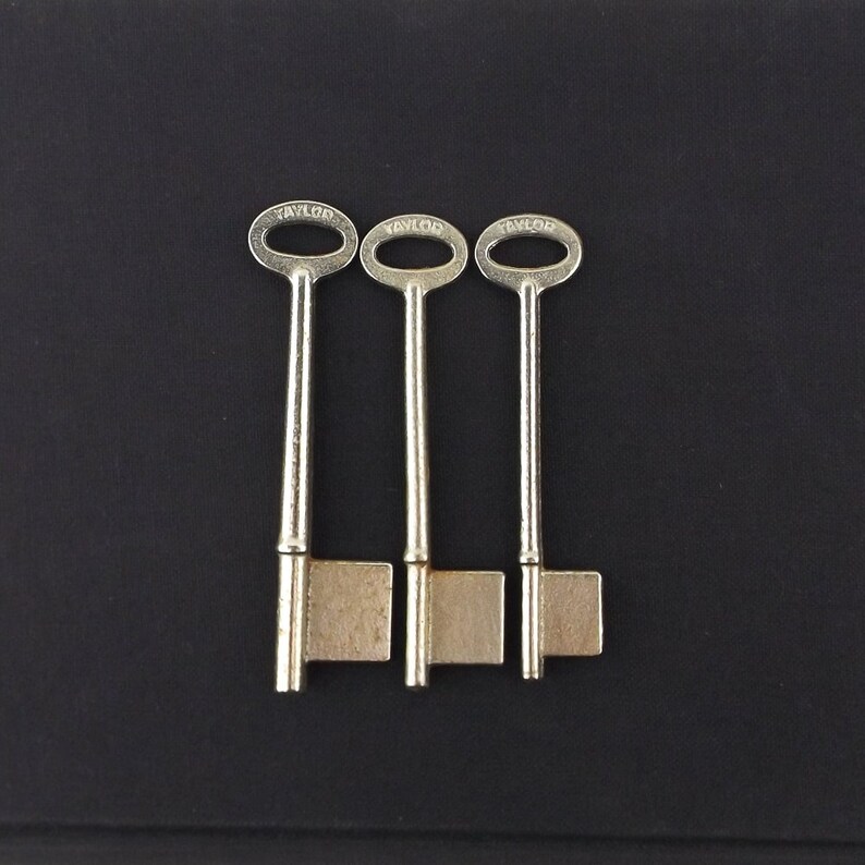 Skeleton key blanks taylor vintage uncut house keys Etsy