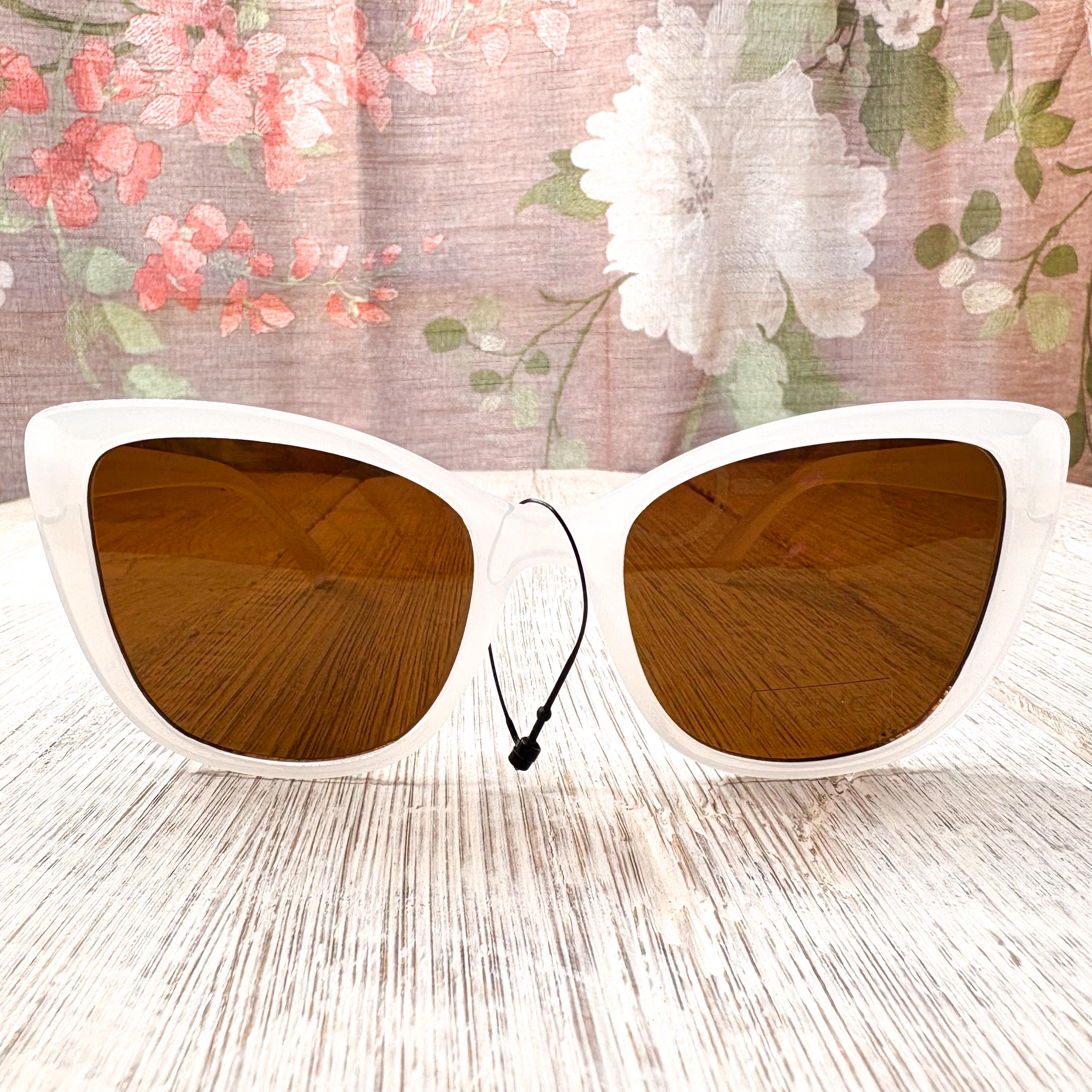 Oversized Square Sunglasses Pearl Inlay Cat Eye Frame UV400 Polarized Amazon.com: FEISEDY Sunglasses Womens Trendy, Vintage Square  main image 3