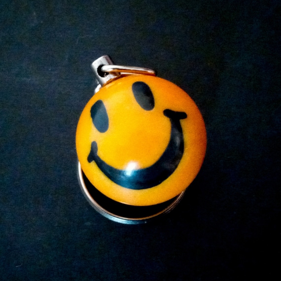 vintage smiley face keychain keyring accessories … - image 3