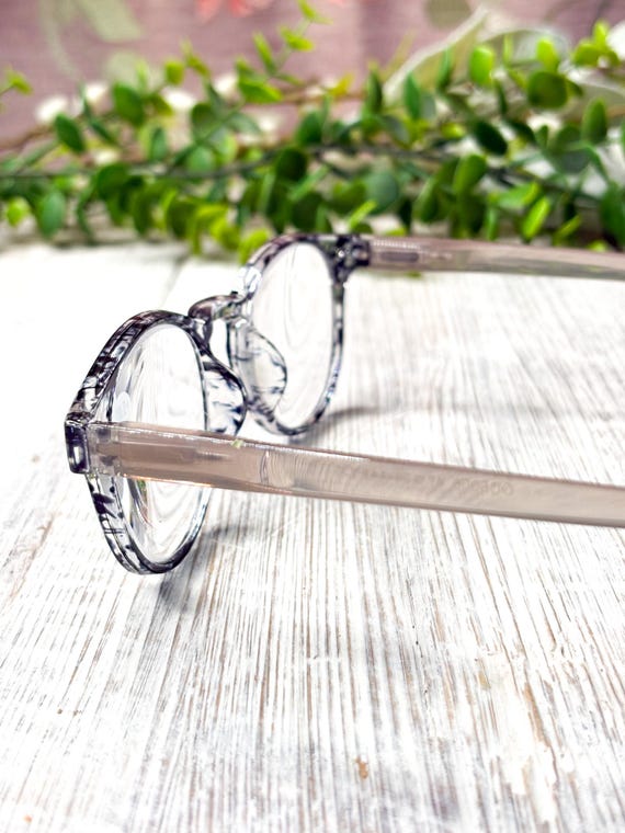 Round Reading Glasses: Black Tortoise-Shell Plast… - image 4