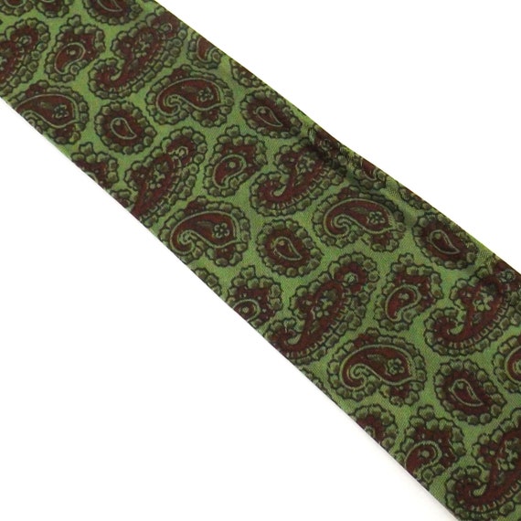 vintage necktie tie green red paisley neckties me… - image 2