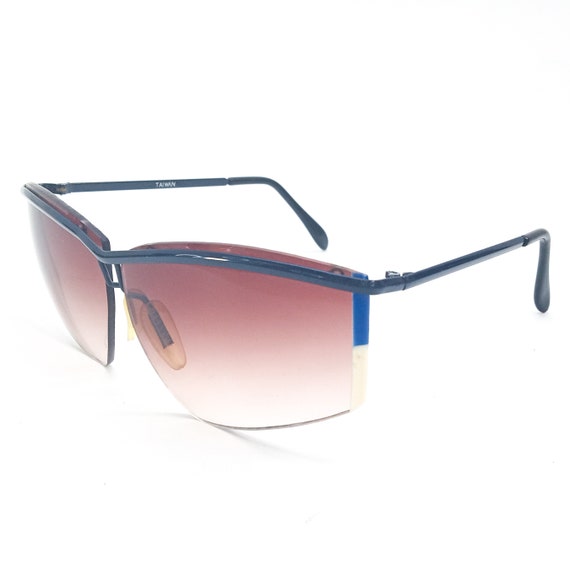 ✧Louis Vuitton same sunglasses male 2021 retro trendy sunglasses female  Korean version of the net red same glasses big f