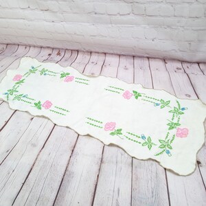 vintage embroidered floral table runner, rectangle scarf linen, pink roses image 7