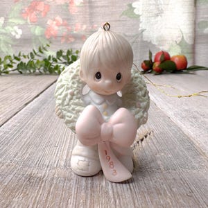 Bisque porcelain precious moments christmas ornament 1983 little boy with wreath e-0513 retired enesco original box collectible holiday 80s