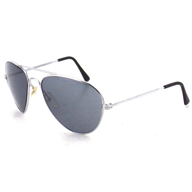 vintage 80s NOS classic aviator sunglasses silver metal frame sun glasses