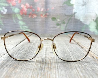 Nikon Wave WA 7439 0212, Vintage 90s Antique Gold Small Round