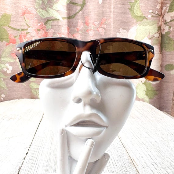 Rectangle Sunglasses: Dark Brown Tortoise-Shell - image 4