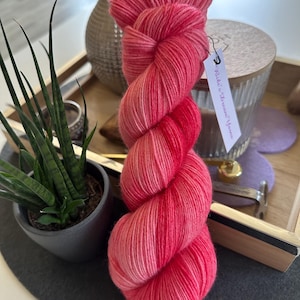 Hand-dyed sock yarn, wool, yarn, knitting, crochet, self-dyed sock yarn