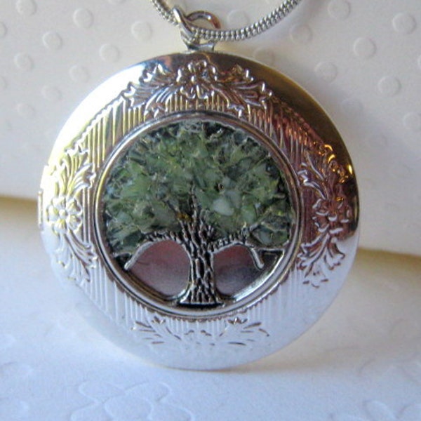 Personalized Locket Tree of Life Locket Stained Glass Locket August Birthstone Necklace Secret Message Locket Green Tree Jewelry