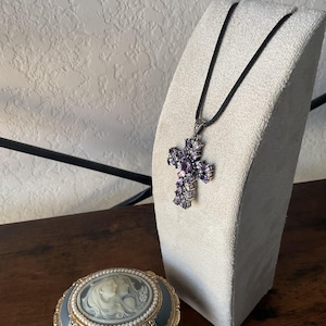 Vera Purple Cross Leather Choker