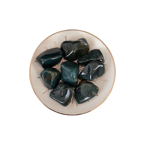 Pedra rolada de cristal de heliotrópio - Gema de cura - Força e resistência - Chakra raiz - Cristais de origem ética