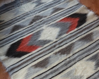 Wool Blanket with Bright Ethnic Pattern – Handwoven Fuzzy Throw, Rustic Folk Sofa Cover, Ukrainian Warm Bedspread, 4.9x6.9 ft