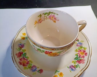 TeaCup - # CS-3 - Emblem - England - Fine Bone China