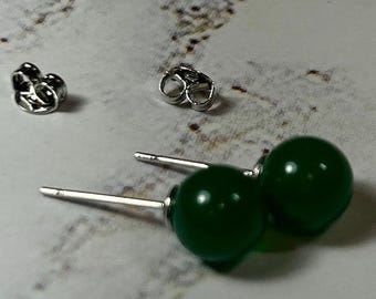 EA-07--Vintage 18K Gold Green Jade Stud Earrings | Certified Gemstone Earrings | Round Cabochon Jewelry Gift