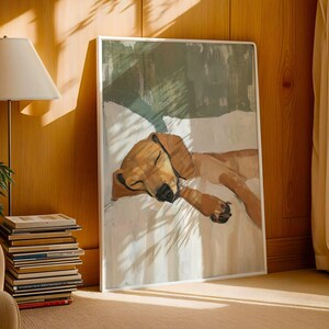 Peut inclure: Une peinture d'un chien brun et blanc dormant sur un lit blanc avec un fond vert et brun.