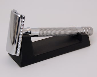 Universal Razor Stand: Minimalist Drip Tray Design
