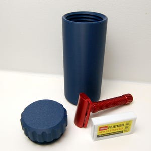 The Capsule: Suborbital Launch - Compact Razor Travel Case