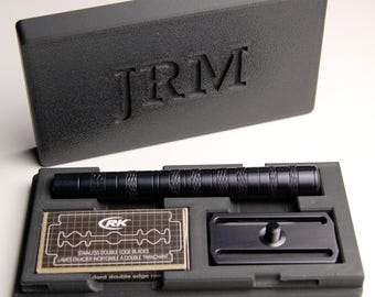 Henson Razor Travel Case: Personalized Blade Storage
