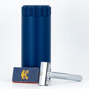 The Capsule: Suborbital Launch - compacte reisetui voor scheerapparaten