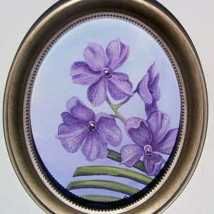 Orquídea Vanda Roxa em Tela Oval com Moldura Natureza Morta Floral Pintada à Mão
