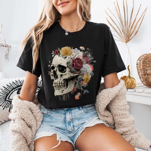 Floral Skull Tee, Goth Style, Day of the Dead T-Shirt image 1