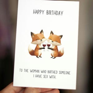 Carte d'anniversaire drôle pour belle-mère, carte grossière pour elle, carte inappropriée, faite main, humour pour adulte, cadeau sarcastique, renard mignon, carte de vin