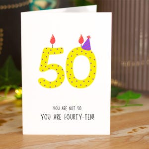 Carte de 50e anniversaire drôle, carte de voeux sarcastique, carte d'étape importante pour elle ou lui, joyeux 50e anniversaire, carte d'anniversaire pour mari, ringard