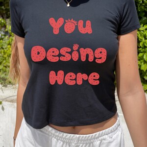 T-shirt bébé de l'an 2000 personnalisé – haut court personnalisé, t-shirt bébé en coton, vêtements de l'an 2000, t-shirt personnalisé, tenue esthétique de l'an 2000
