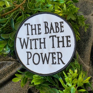 Babe con il labirinto di potenza cucire su patch