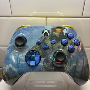 Halo Master Chief Inspired - TMR Thumbsticks No drift - Custom LED Modded Controller for Xbox or PC