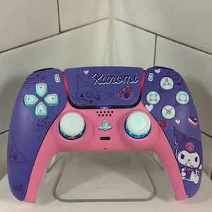 Mando inalámbrico personalizado para PS5, con LED RGB, color violeta suave y blanco.